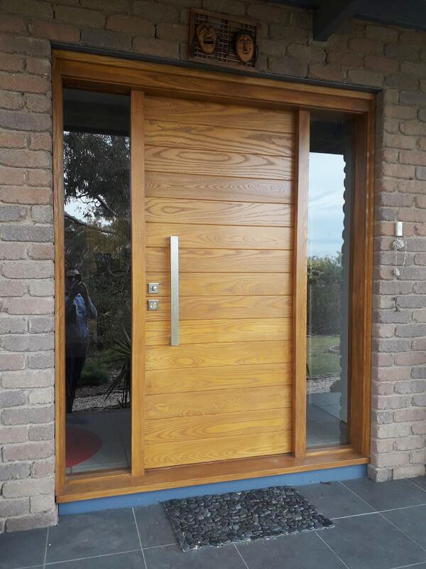 HOW AND WHY TO PROTECT YOUR TRADITIONAL TIMBER DOOR